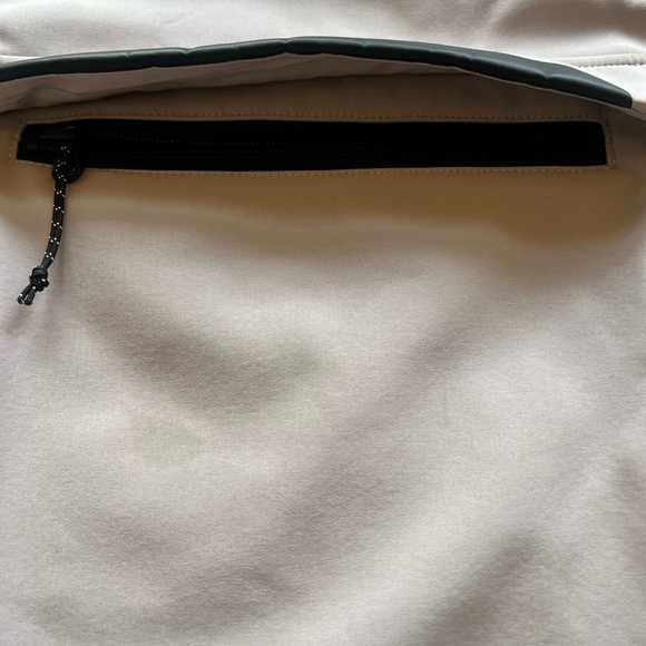 Volcom Softshell Jacket - Picture 3 of 8